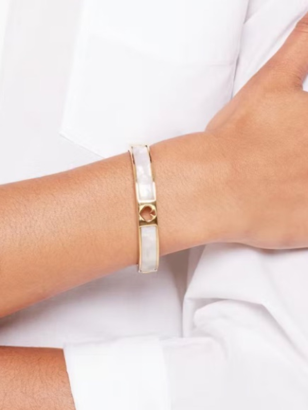 NWOT Kate Spade White Marble Hole Punch Hinged Bracelet Bangle